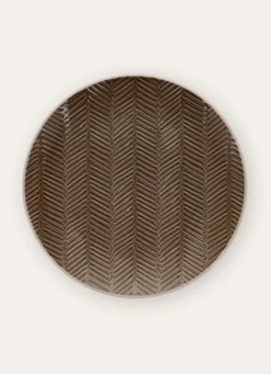 ASSIETTE PLATE EN GRÈS MOTIF CHEVRON RUSTIQUE MARRON