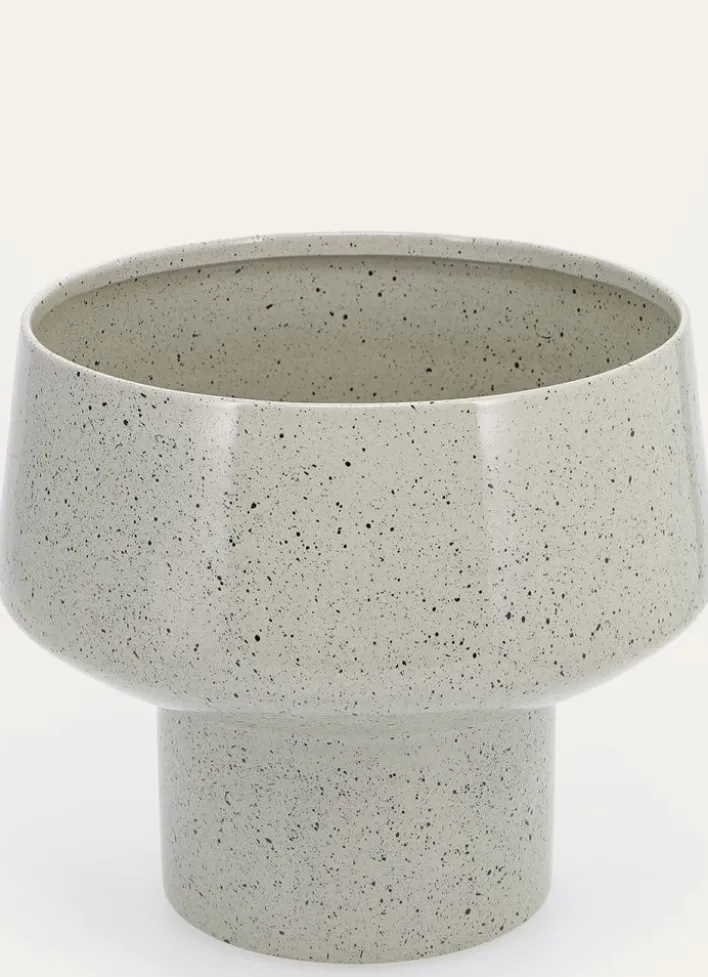 CACHE-POT EN FER GRIS CLAIR MOUCHETÉ