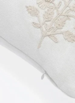 COUSSIN TEXTURÉ AVEC BRODERIE FLORALE TON SUR TON ECRU