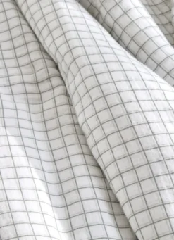 DRAP HOUSSE ENFANT EN GAZE DE COTON À CARREAUX ECRU