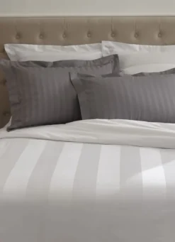 HOUSSE DE COUETTE RAYÉE EN SATIN DE COTON BLANC