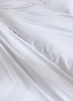 HOUSSE DE COUETTE RAYÉE EN SATIN DE COTON BLANC