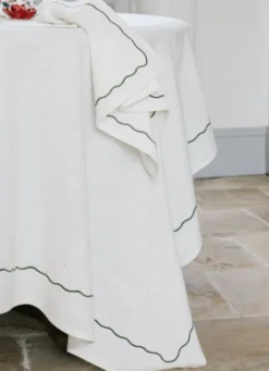 NAPPE EN COTON FLAMMÉ AVEC FINITION BOURDON BLANC CASSÉ