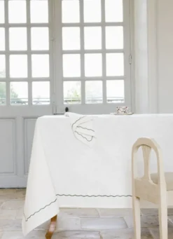 NAPPE EN COTON FLAMMÉ AVEC FINITION BOURDON BLANC CASSÉ