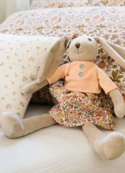 PELUCHE EN FORME DE LAPINE MULTICOLORE
